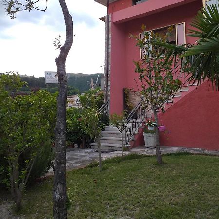 קאלי Bed & Breakfast La Rosa Rossa מראה חיצוני תמונה