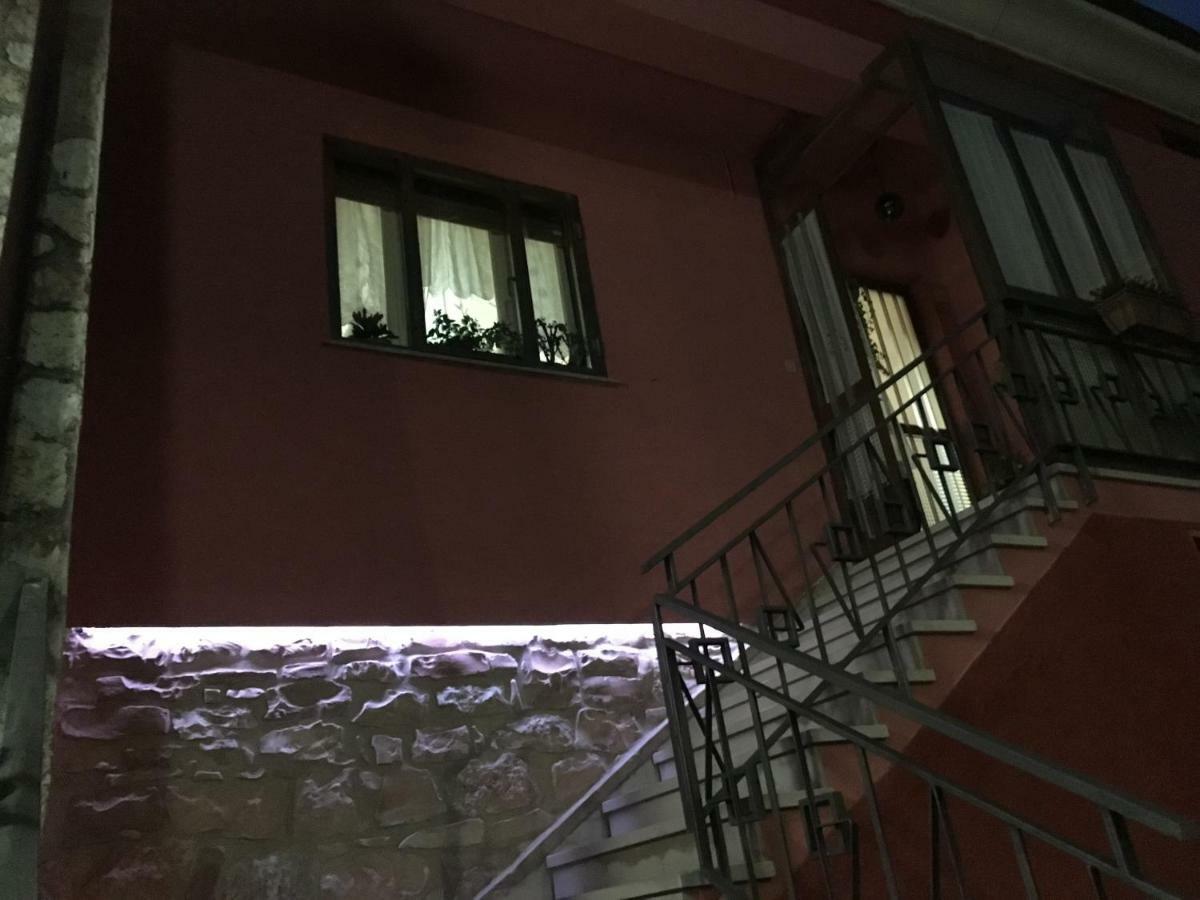 קאלי Bed & Breakfast La Rosa Rossa מראה חיצוני תמונה